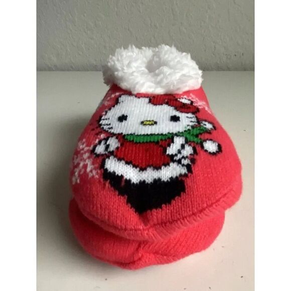 Sanrio Hello Kitty Christmas Slipper Socks Women’s Shoe Size 4-10  Faux Fur NEW - Picture 10 of 11